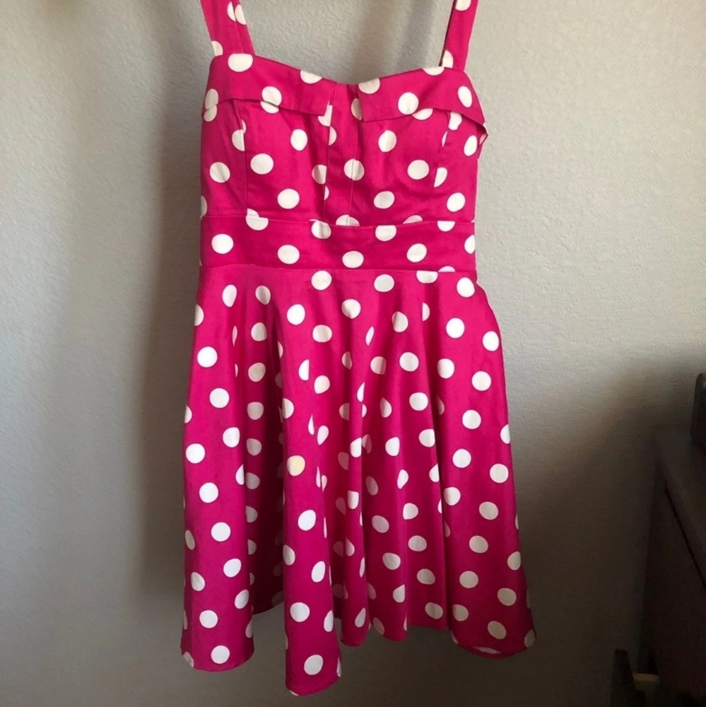 Cute vintage inspired fit and flare dress size L
